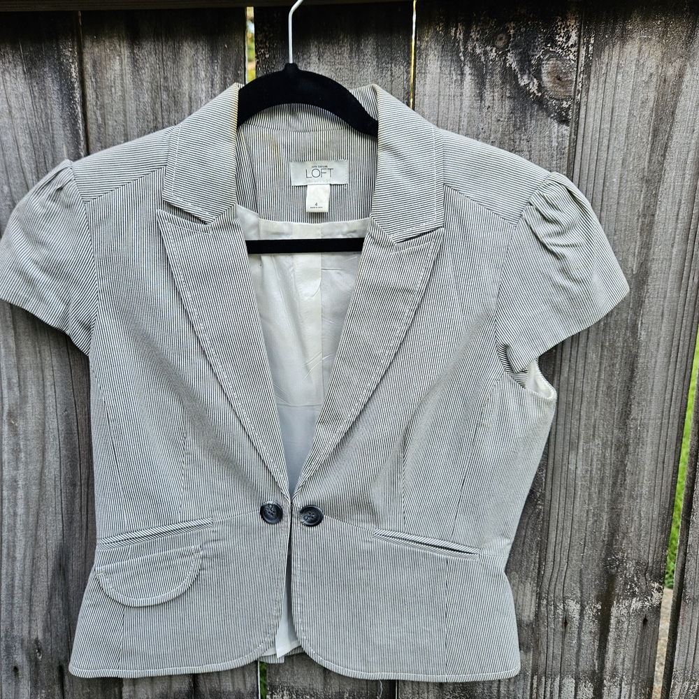 SOLD - LOFT Seersucker Blazer
